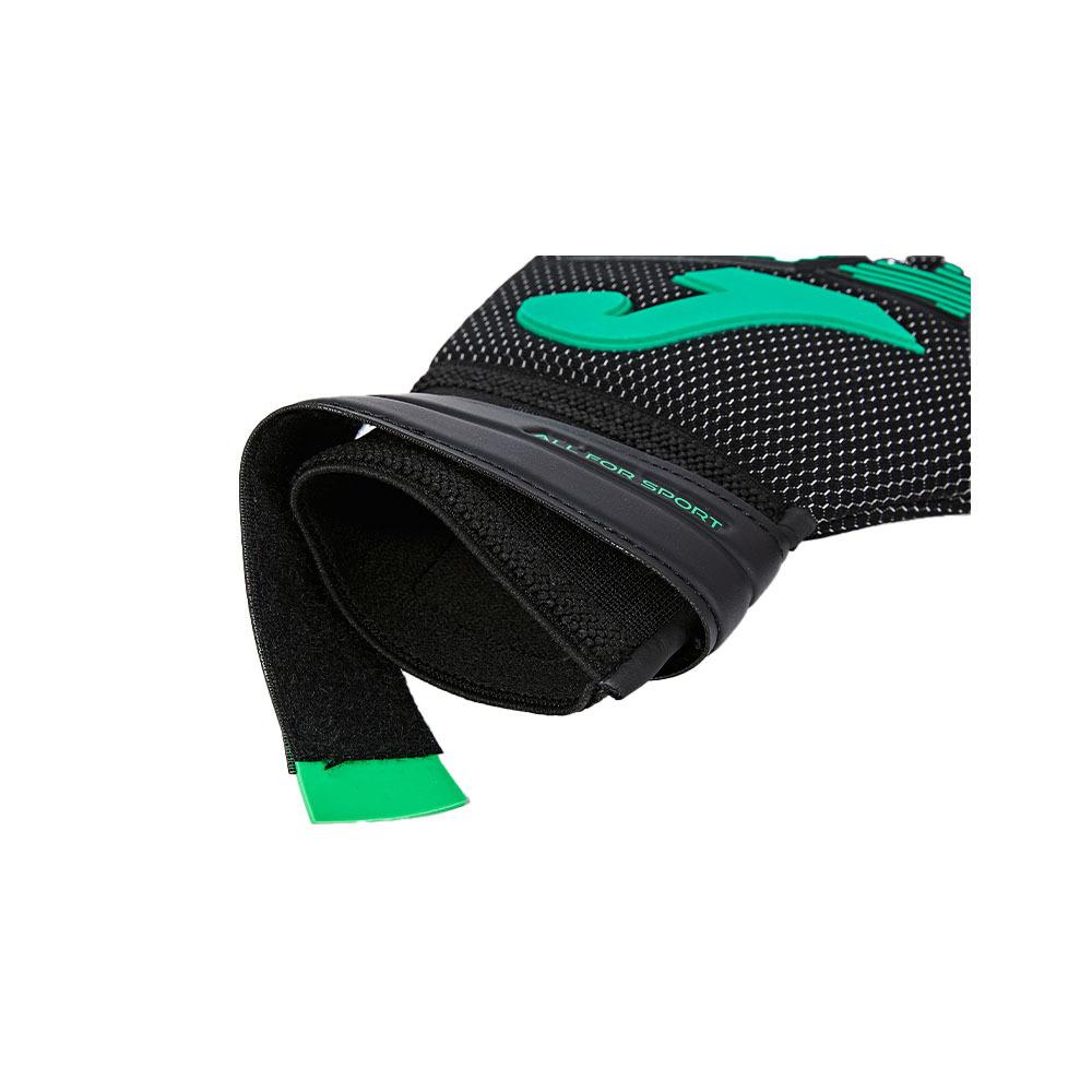 futsal goalkeeper gloves