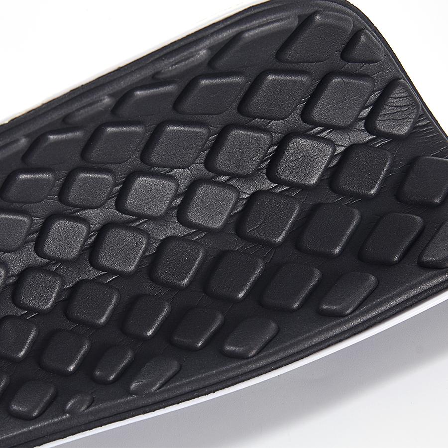 Extra strong cushioning football shin guards [dark green]