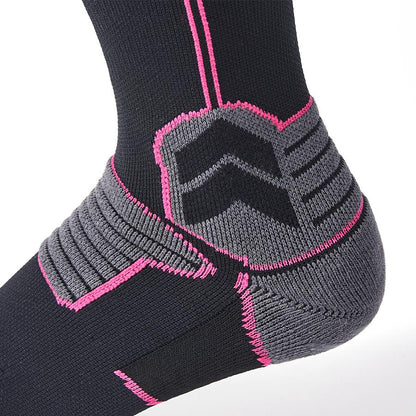 Anti-slip mid-calf football socks [black]