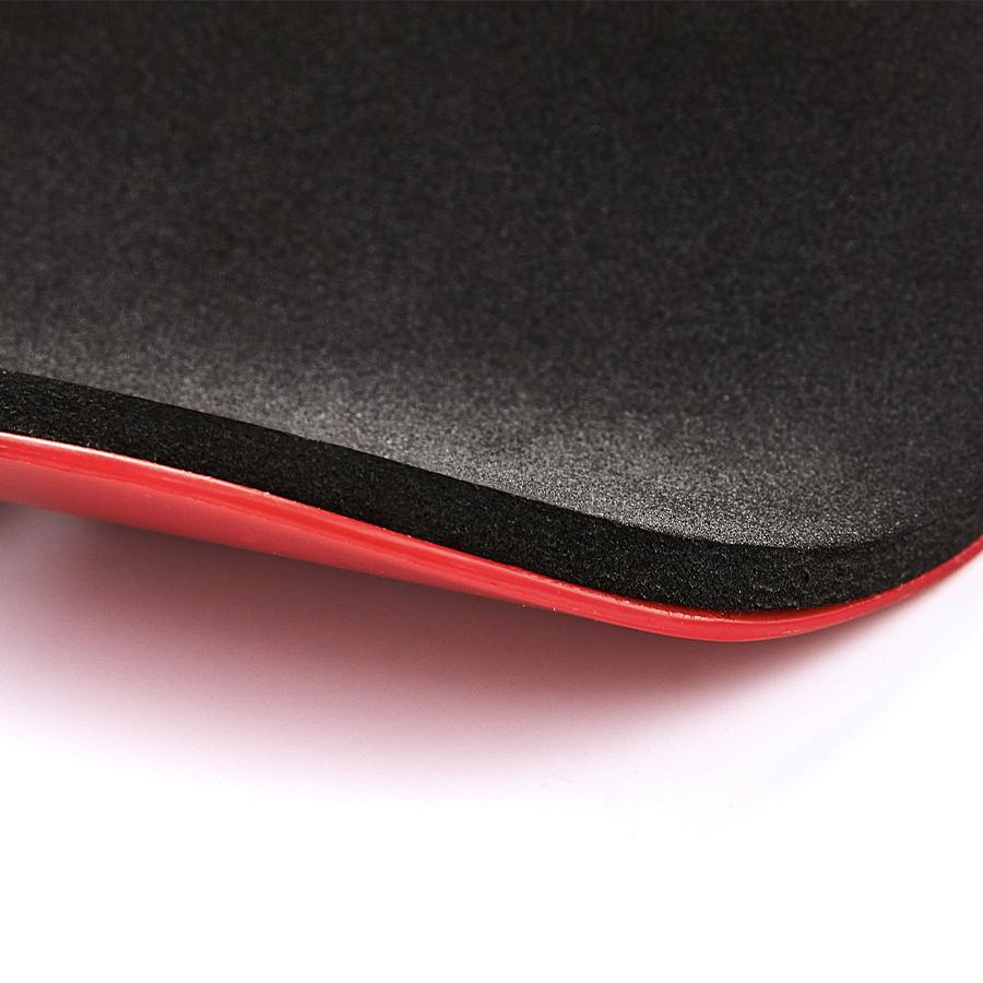 Professional football shin guards [red]