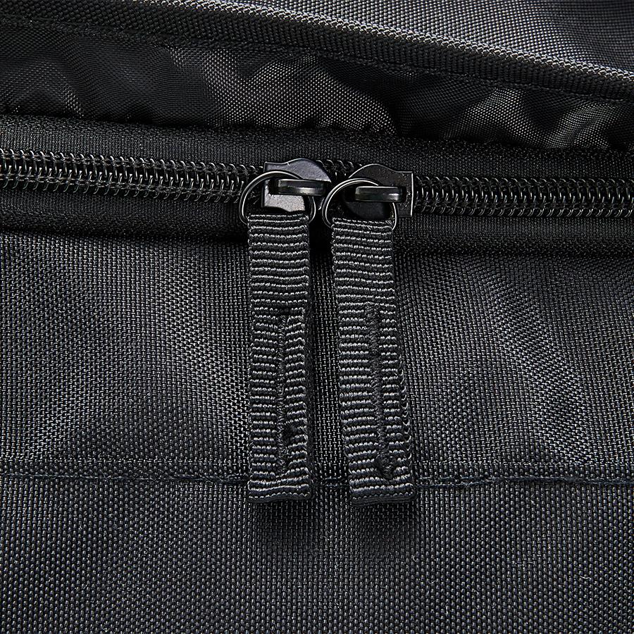 Large capacity fitness bag [black] 