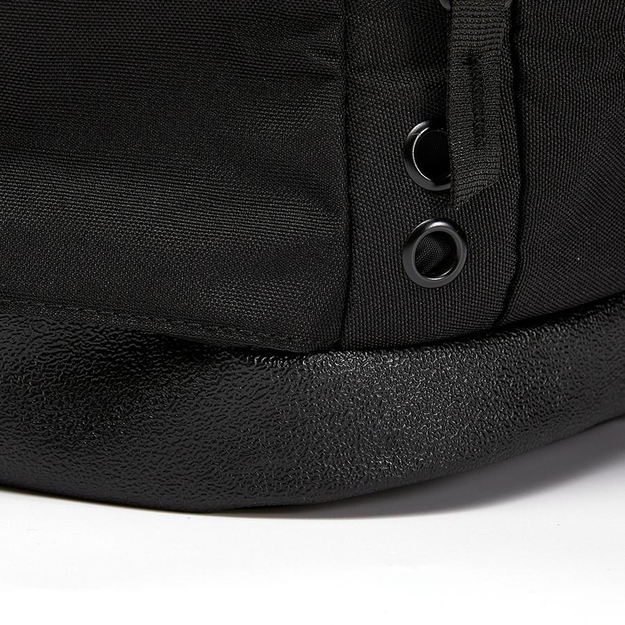 Extra Large Capacity Sports Backpack [Black] 