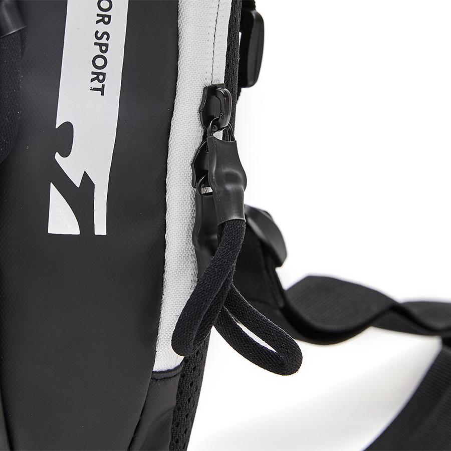 Water-repellent crossbody bag [black] 