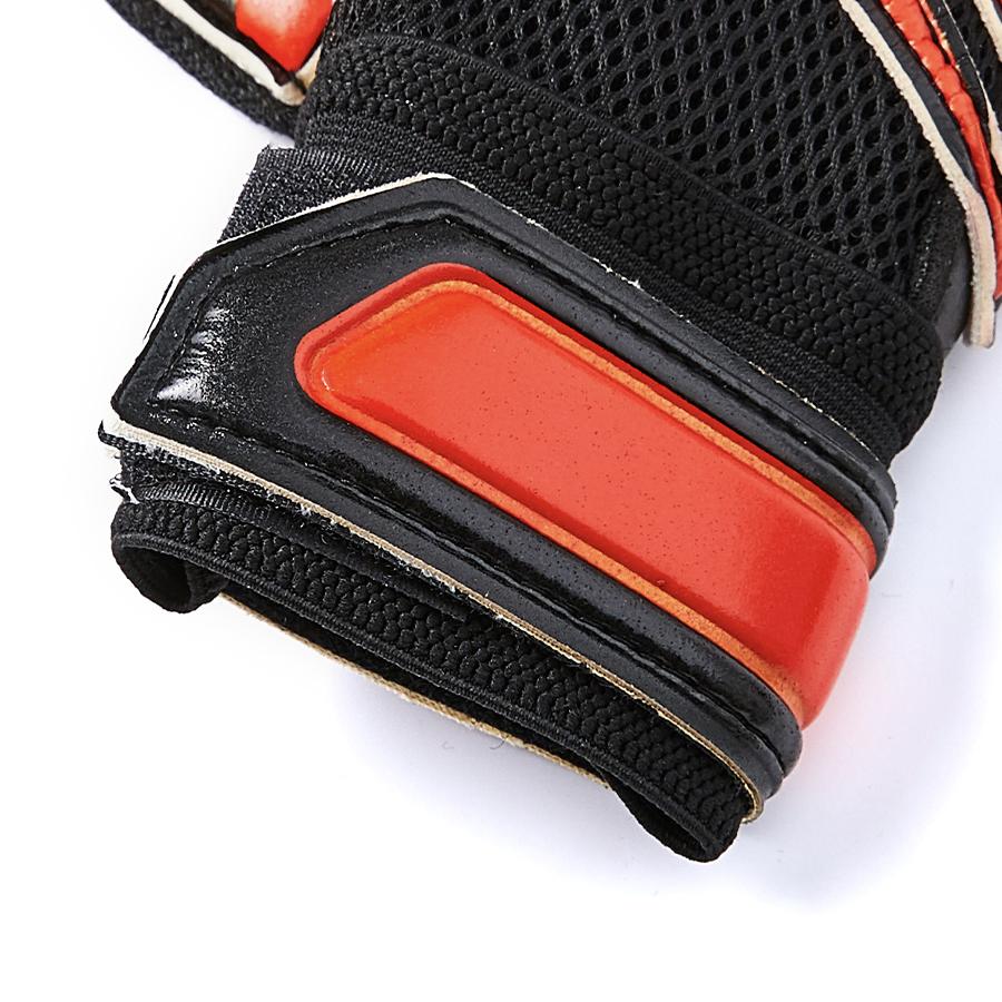 Anti-slip football goalkeeper gloves [red and black]