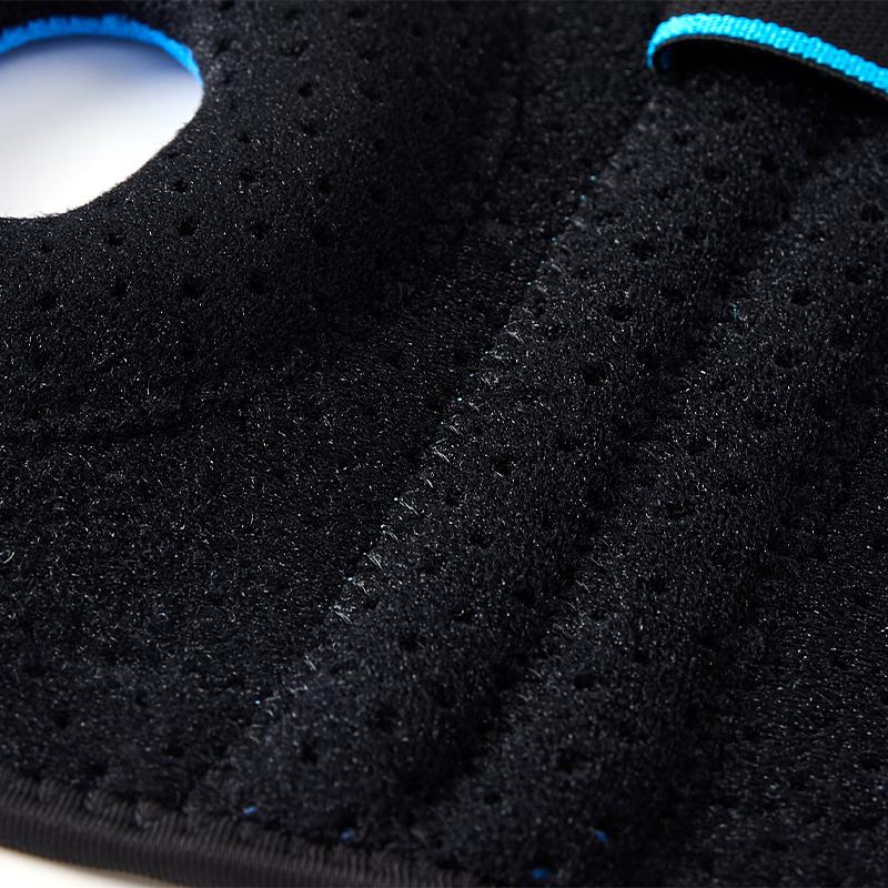 Knee pads [black and blue]
