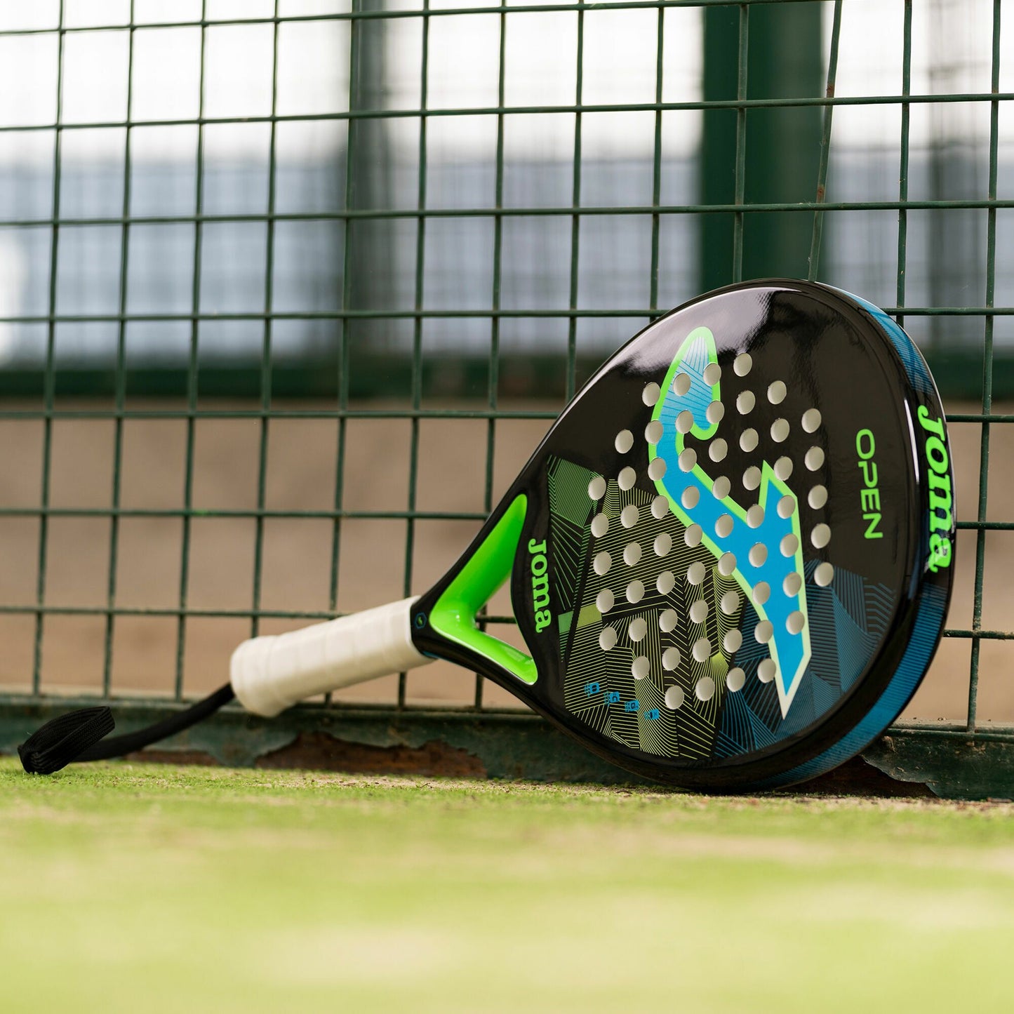Plate tennis racket [black and blue]