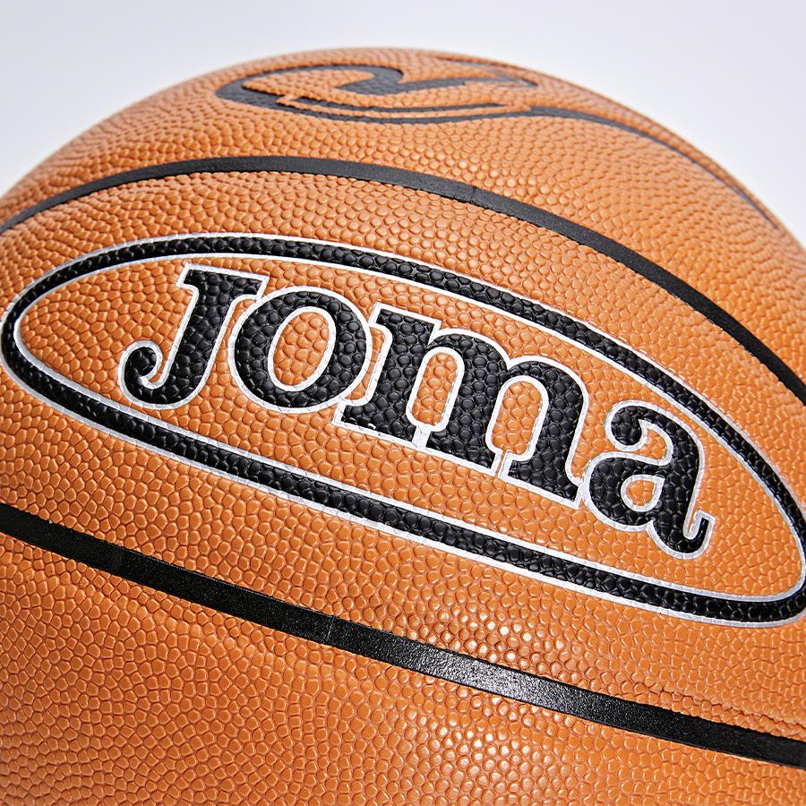 Professional Basketball [No. 7] Brown