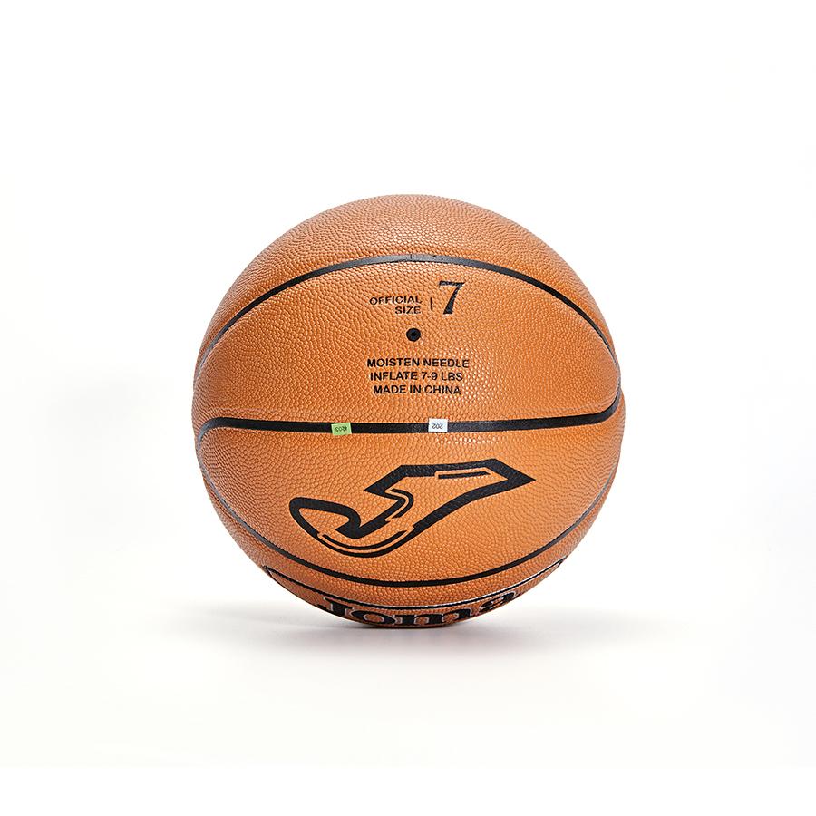 Professional Basketball [No. 7] Brown