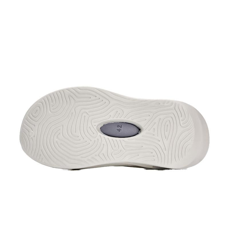HOLLOW new hole-in-the-wall slippers ~ same style for men and women (light gray)